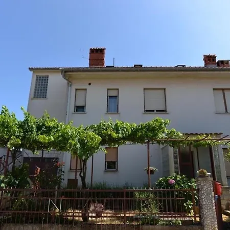 Fuer 3 Personen Ca 35 Qm In Pula, Istrien Istrische Riviera *