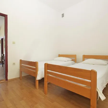 Apartment Fuer 3 Personen Ca 35 Qm In Pula, Istrien Istrische Riviera *